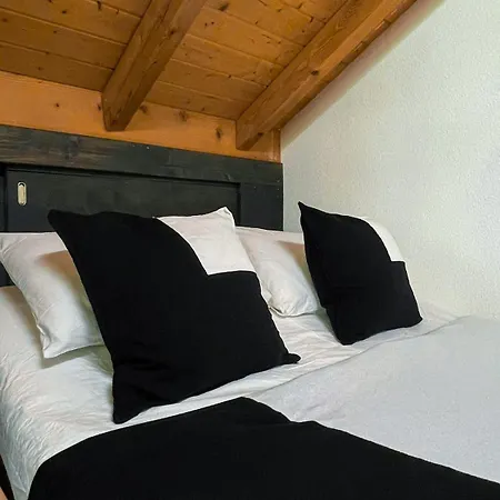 Cozy Mountain Retreat - Jacuzzi, Outdoor Kitchen, Activity Area For Adults & Kids, Veranda & Tatil Evi Frinvillier