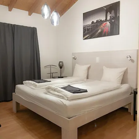 Cozy Mountain Retreat - Jacuzzi, Outdoor Kitchen, Activity Area For Adults & Kids, Veranda & *
