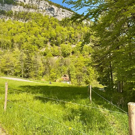 Σπίτι διακοπών Spacious Family - Train Access, Swim Spa, Veranda, Petanque, Perfect Base (adults Only)