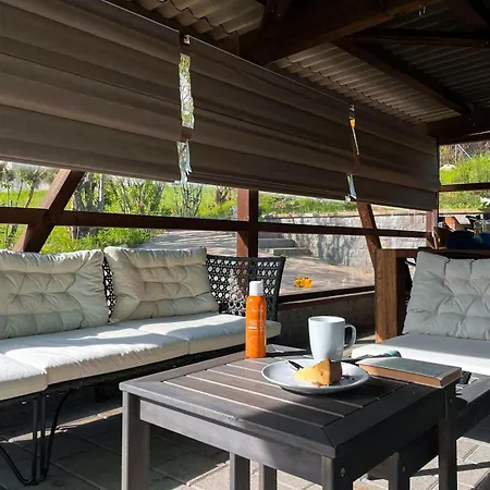 Spacious Family - Train Access, Swim Spa, Veranda, Pétanque, Perfect Base Frinvillier