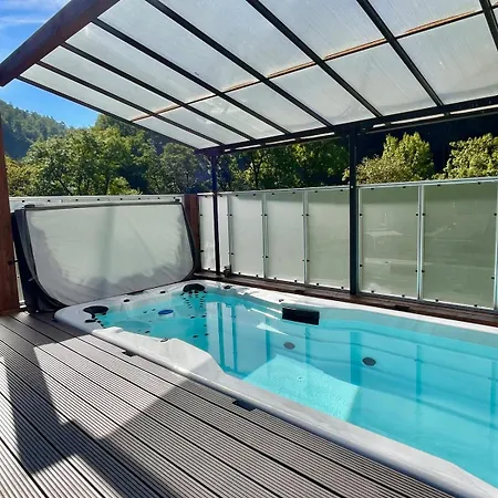 Spacious Family - Train Access, Swim Spa, Veranda, Petanque, Perfect Base (adults Only) * Frinvillier