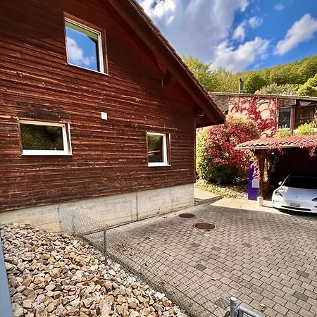 Casa vacanze Spacious Family - Train Access, Swim Spa, Veranda, Pétanque, Perfect Base