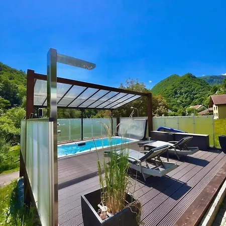 Swiss Chalet-villa Base For Bern, Interlaken & Swiss Alps - Heated Swim & Mountain Views (adults Only) Holiday home Frinvillier